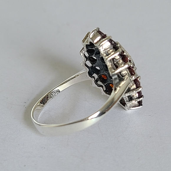 Vintage Boho Sterling Silver Red Garnet Marquis Flower Crystal Cluster Ring - Picture 8 of 13